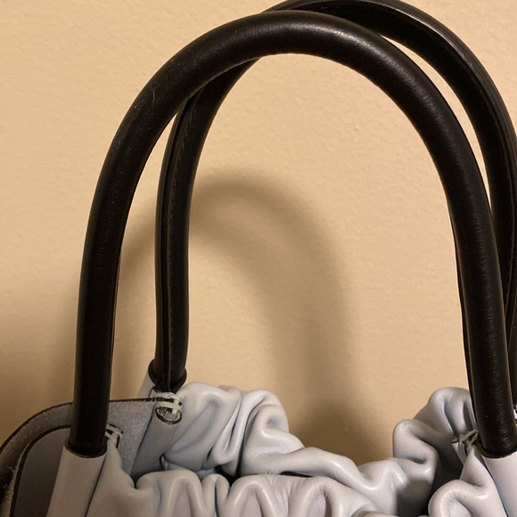 Proenza Schouler Shoulder Bag
Light Blue
8.5 x 8.5 x 5 - Picture 3 of 7
